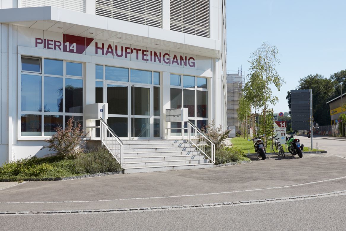 Birsfelden Pier14 Haupteingang Birsfelden Pier14 Haupteingang