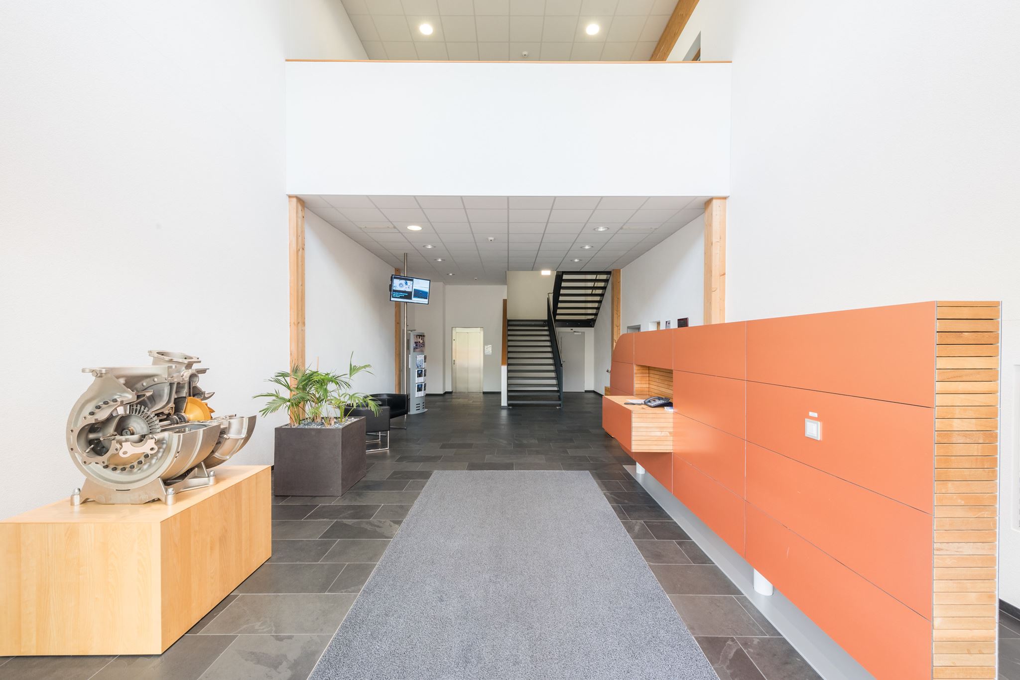 Klingnau Gewerbepark Gang innen Klingnau Gewerbepark Gang innen