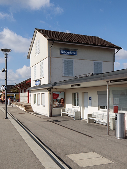 Bahnhof Niederhasli (1)