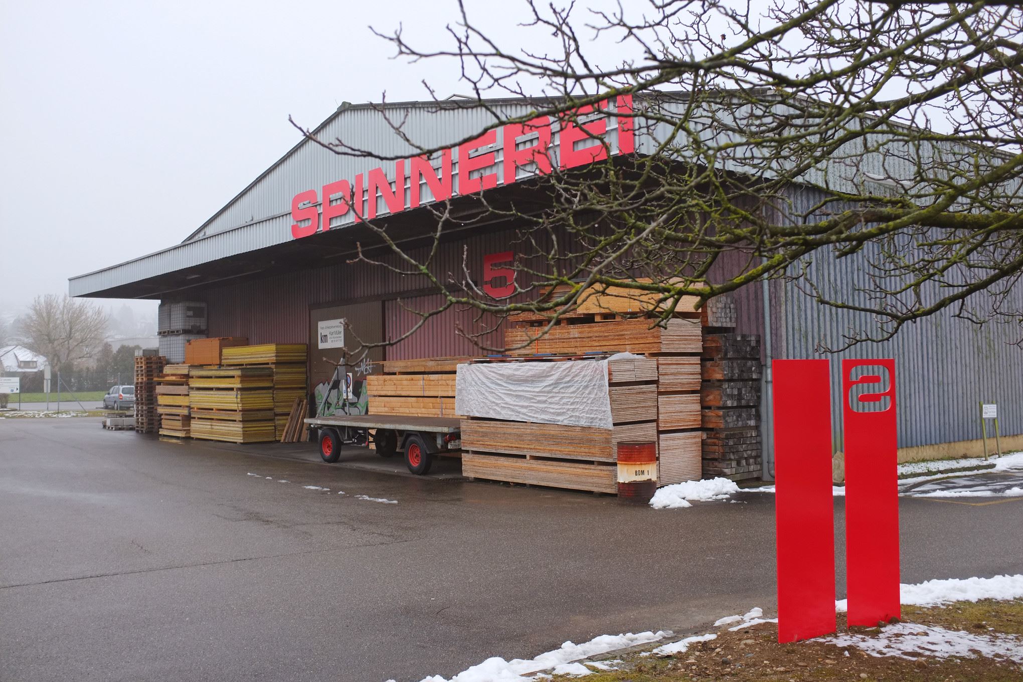 Aesch Gebaeude Aussenansicht3 Aesch Gebaeude Aussenansicht3