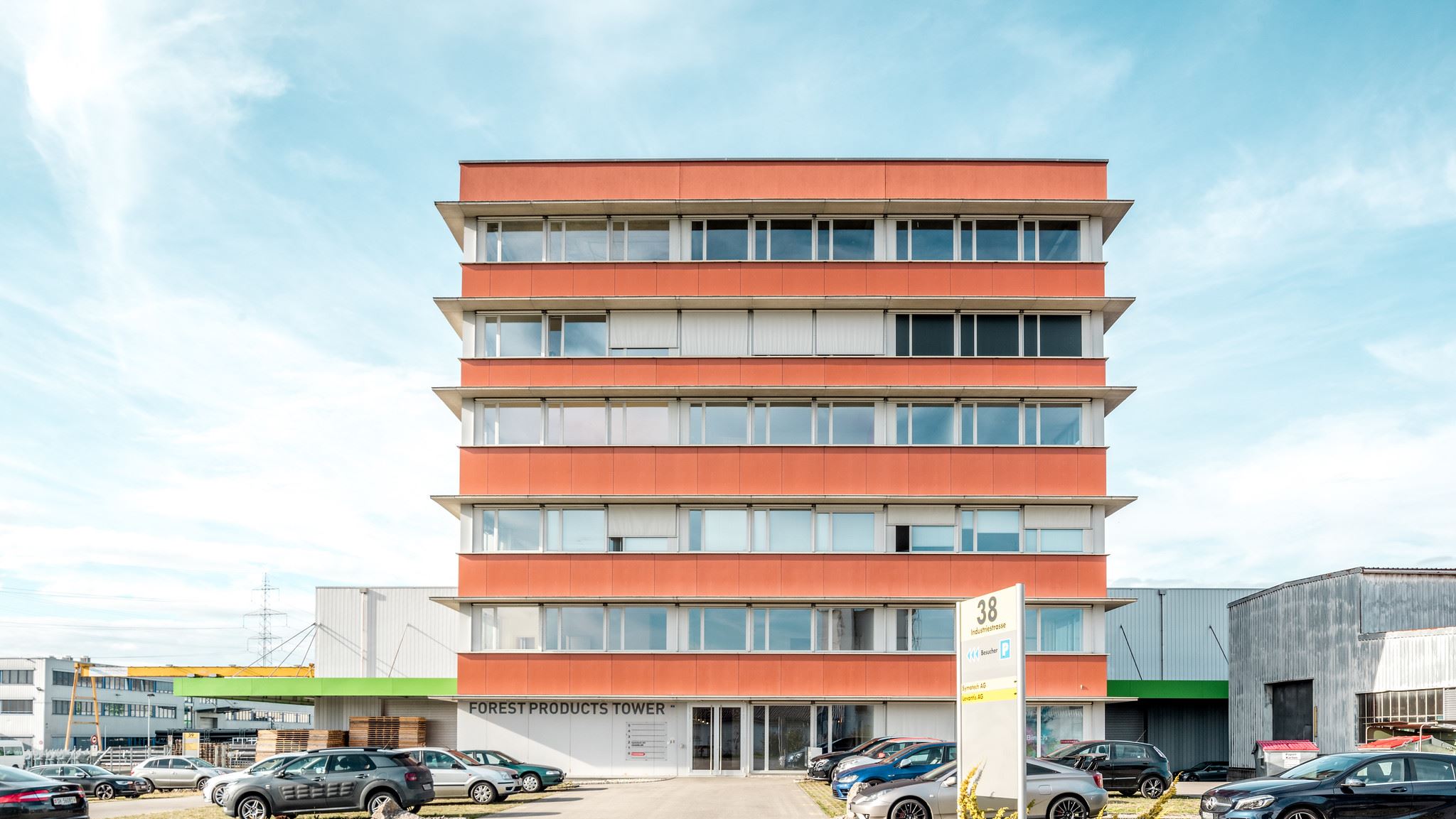 Kleindoettingen HIAG-Areal Aussenansicht Kleindoettingen HIAG-Areal Aussenansicht