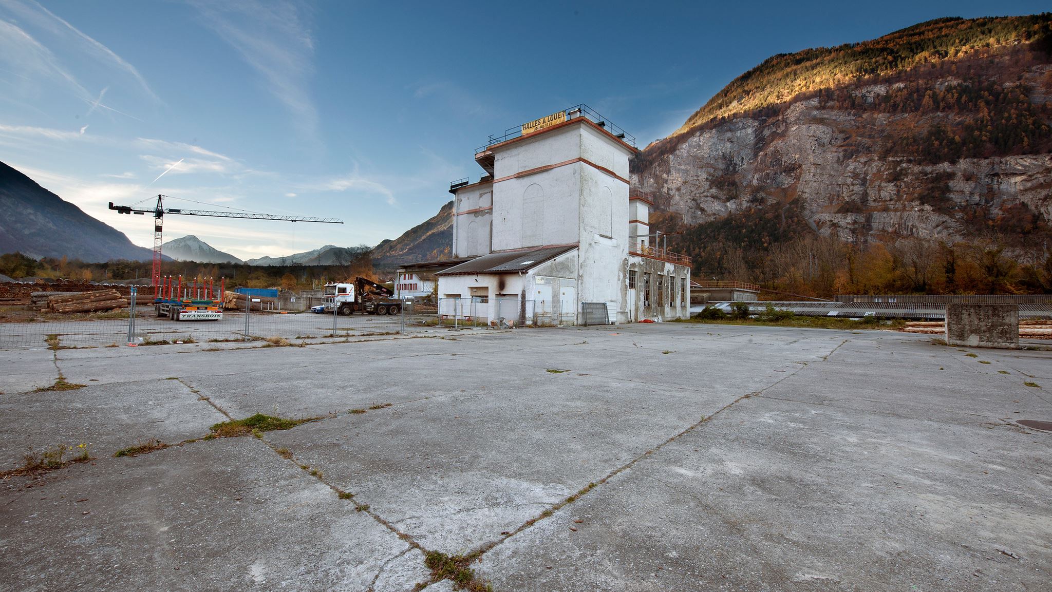 Saint Maurice HIAG-Areal Aussenaufnahme Saint Maurice HIAG-Areal Aussenaufnahme