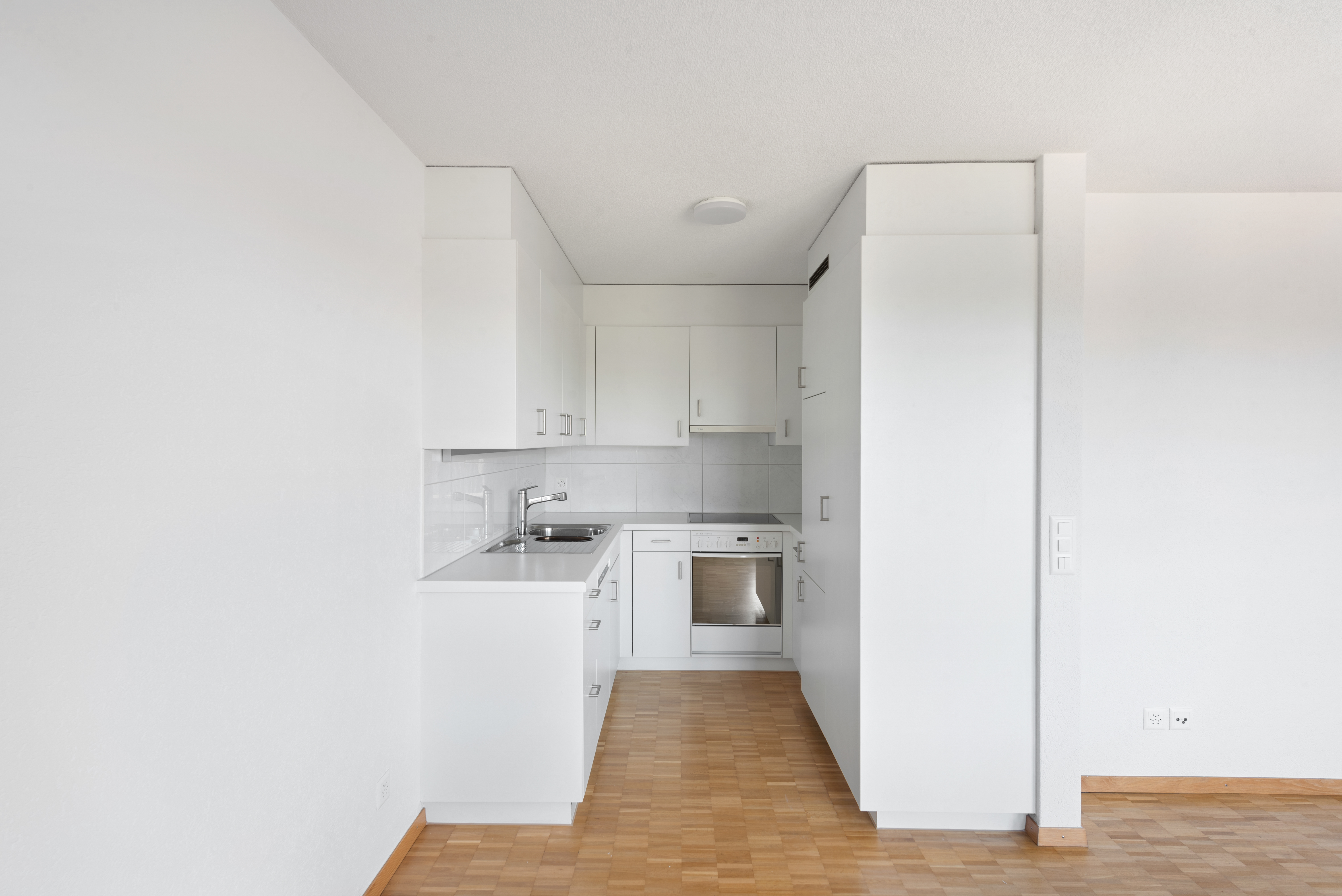 Backbone 51368 007 HD