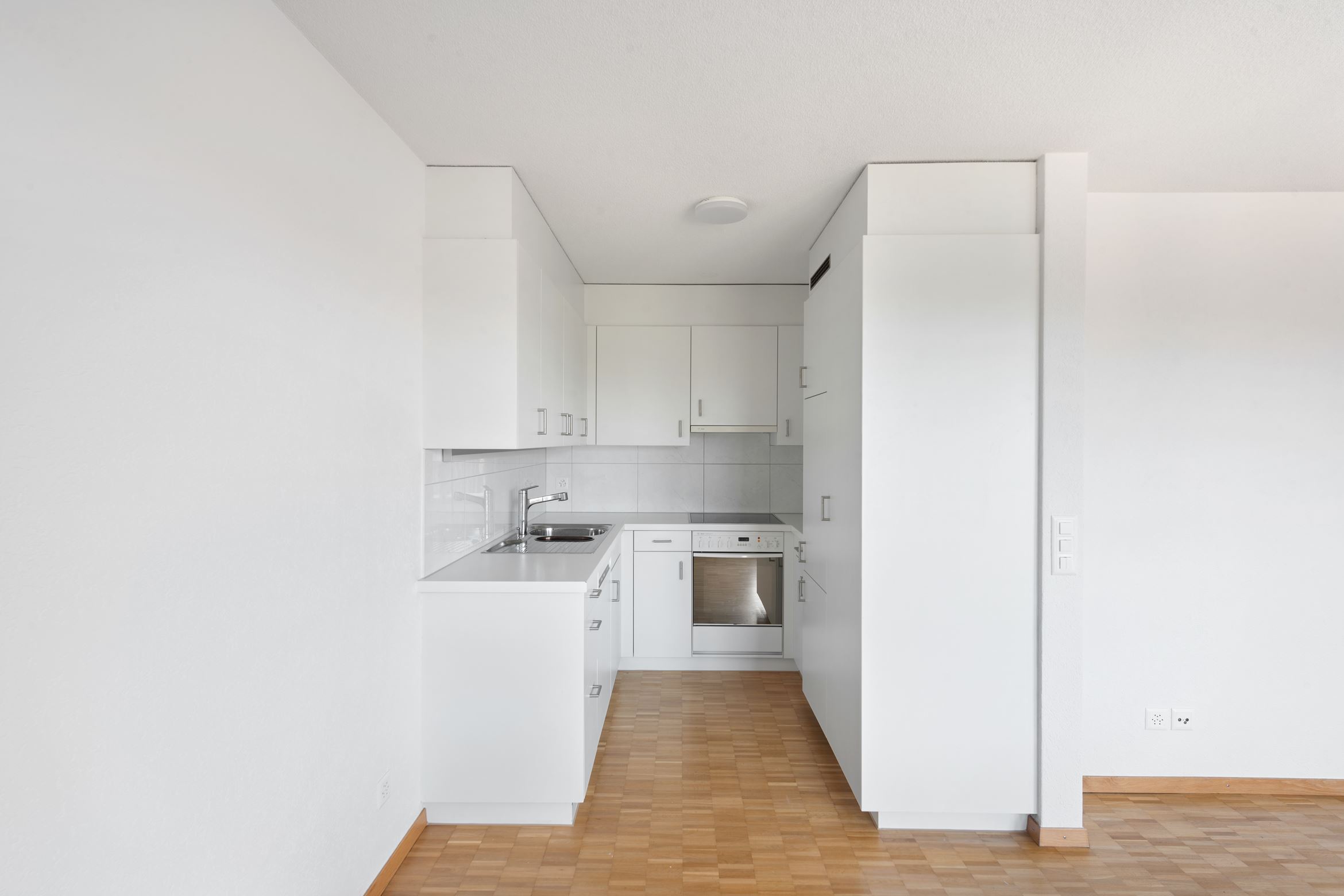 Backbone 51368 007 HD Backbone 51368 007 HD