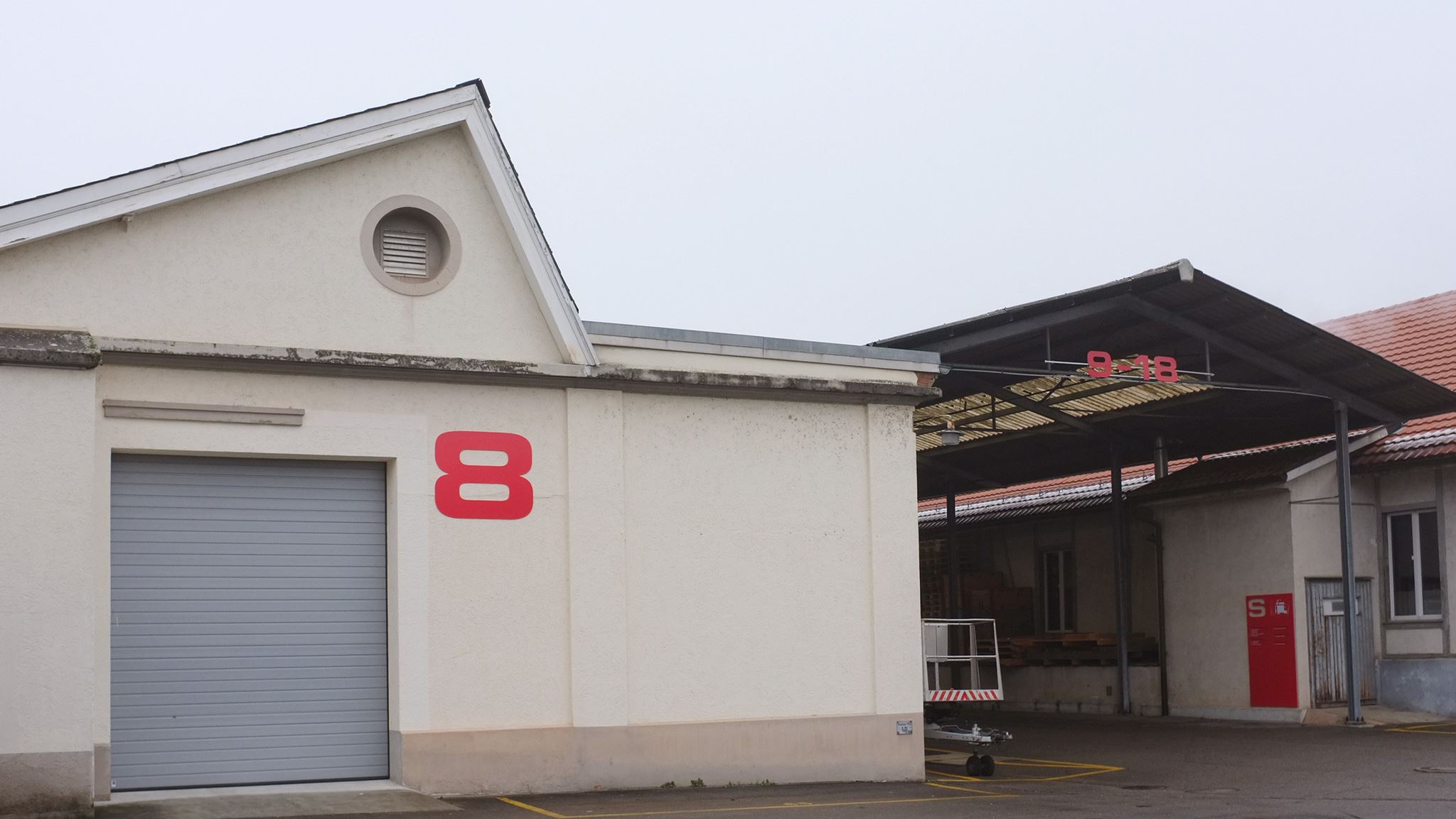 Aesch Gebaeude Aussenansicht2 Aesch Gebaeude Aussenansicht2