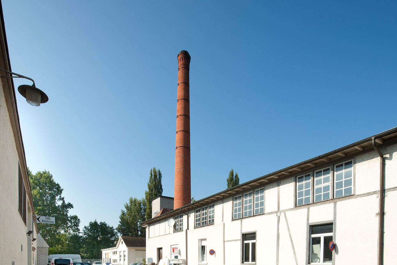 Aesch Gebaeude Aussenansicht6 Aesch Gebaeude Aussenansicht6