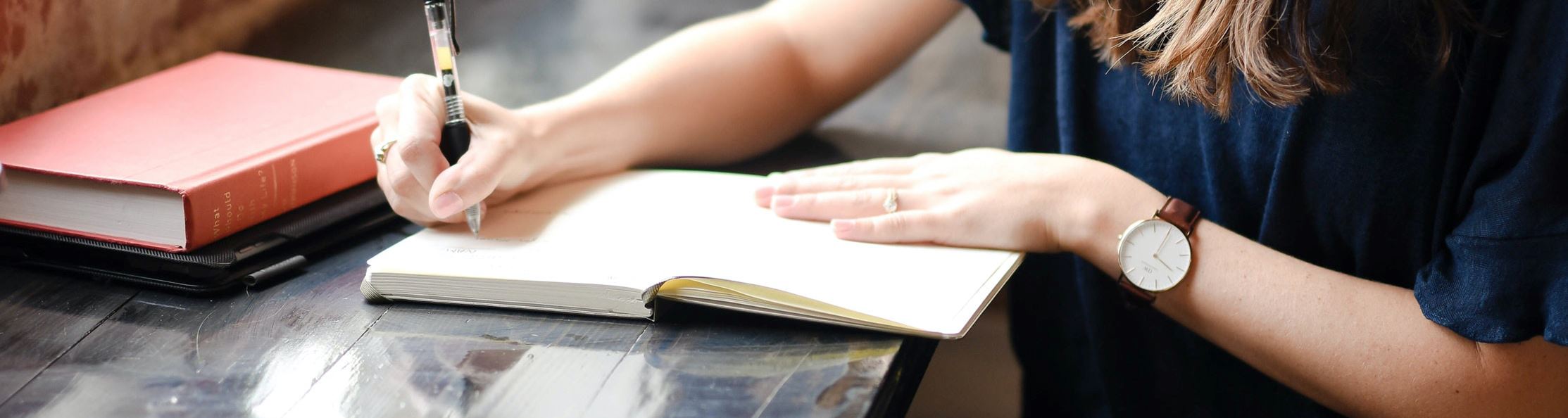 Fokusbild Kontakt Fokusbild Kontakt