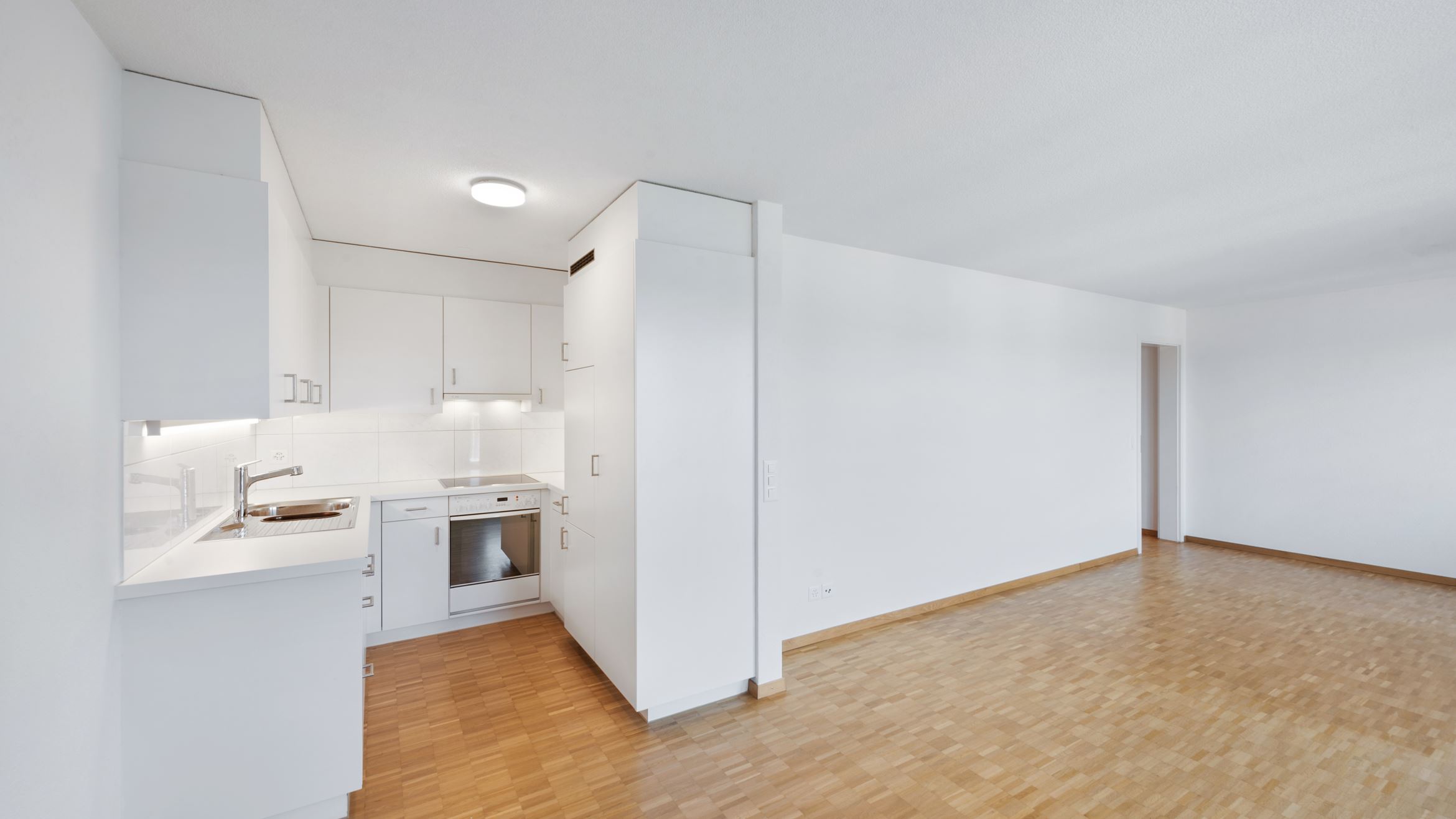 Backbone 51368 015 HD Backbone 51368 015 HD