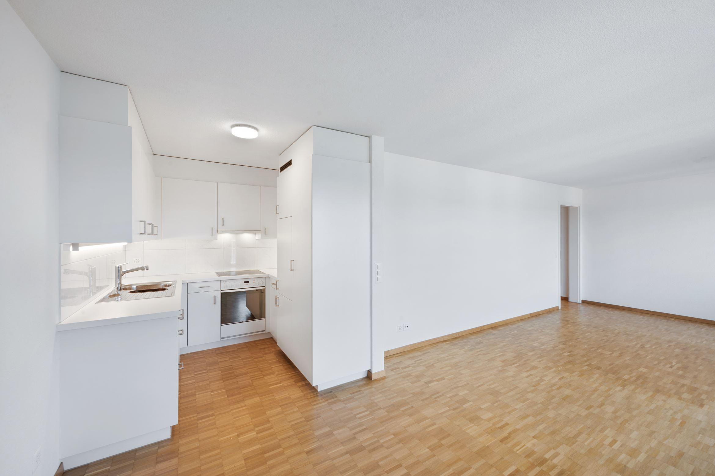 Backbone 51368 015 HD Backbone 51368 015 HD